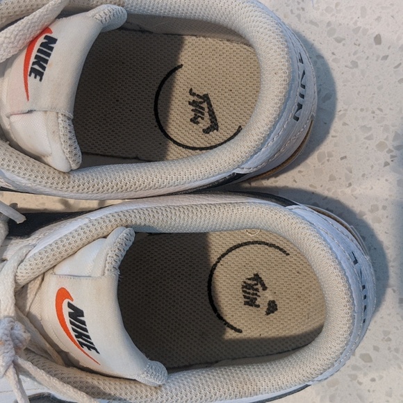 ❤️ Women's Nike Court legacy shoes 8.5 - Picture 10 of 13